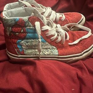 Vans Spiderman.  High-Top Sneakers